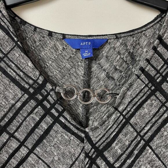 Apt 9 Geometric Print Blouse Size Medium Gray Black 3/4 Sleeve Asymmetrical Hem - Picture 5 of 11